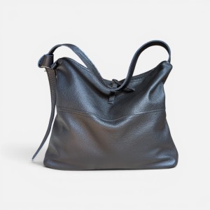 Czarna miękka torba hobo 3