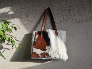 Shoperka torba że skóry z włosem  