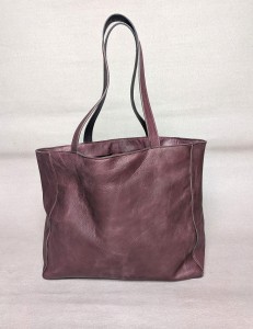 Duża śliwkowa skórzana torba większa